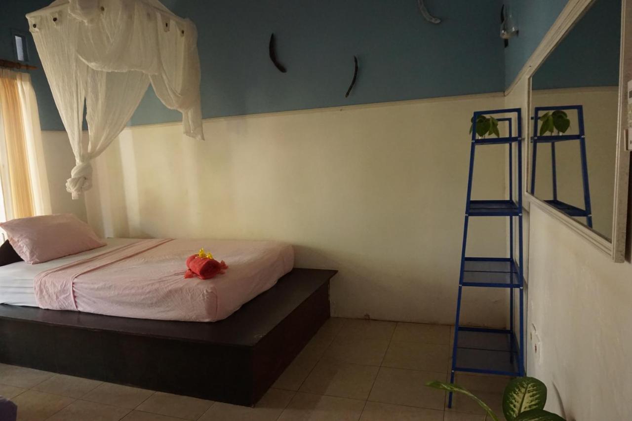 Bed and Breakfast Salon de Nomad Gili T. Gili Trawangan Esterno foto