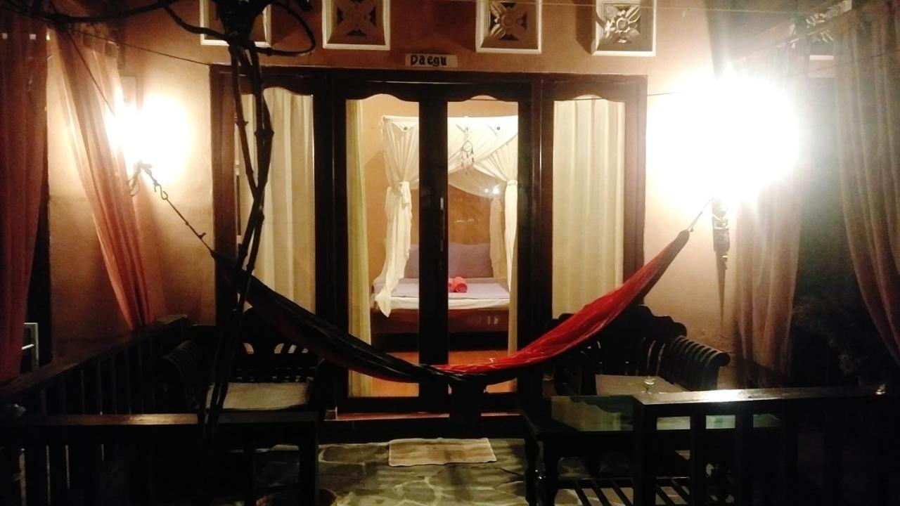 Bed and Breakfast Salon de Nomad Gili T. Gili Trawangan Esterno foto