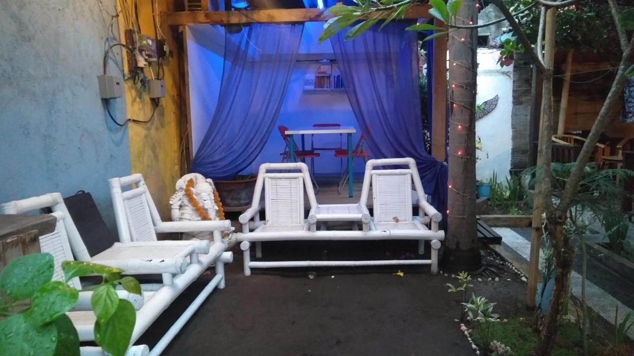 Bed and Breakfast Salon de Nomad Gili T. Gili Trawangan Esterno foto