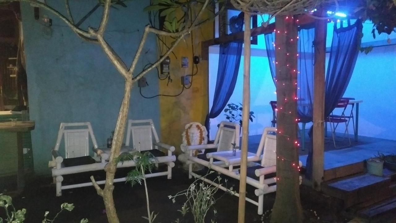 Bed and Breakfast Salon de Nomad Gili T. Gili Trawangan Esterno foto