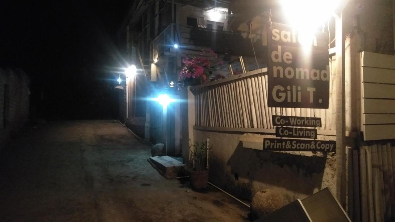 Bed and Breakfast Salon de Nomad Gili T. Gili Trawangan Esterno foto